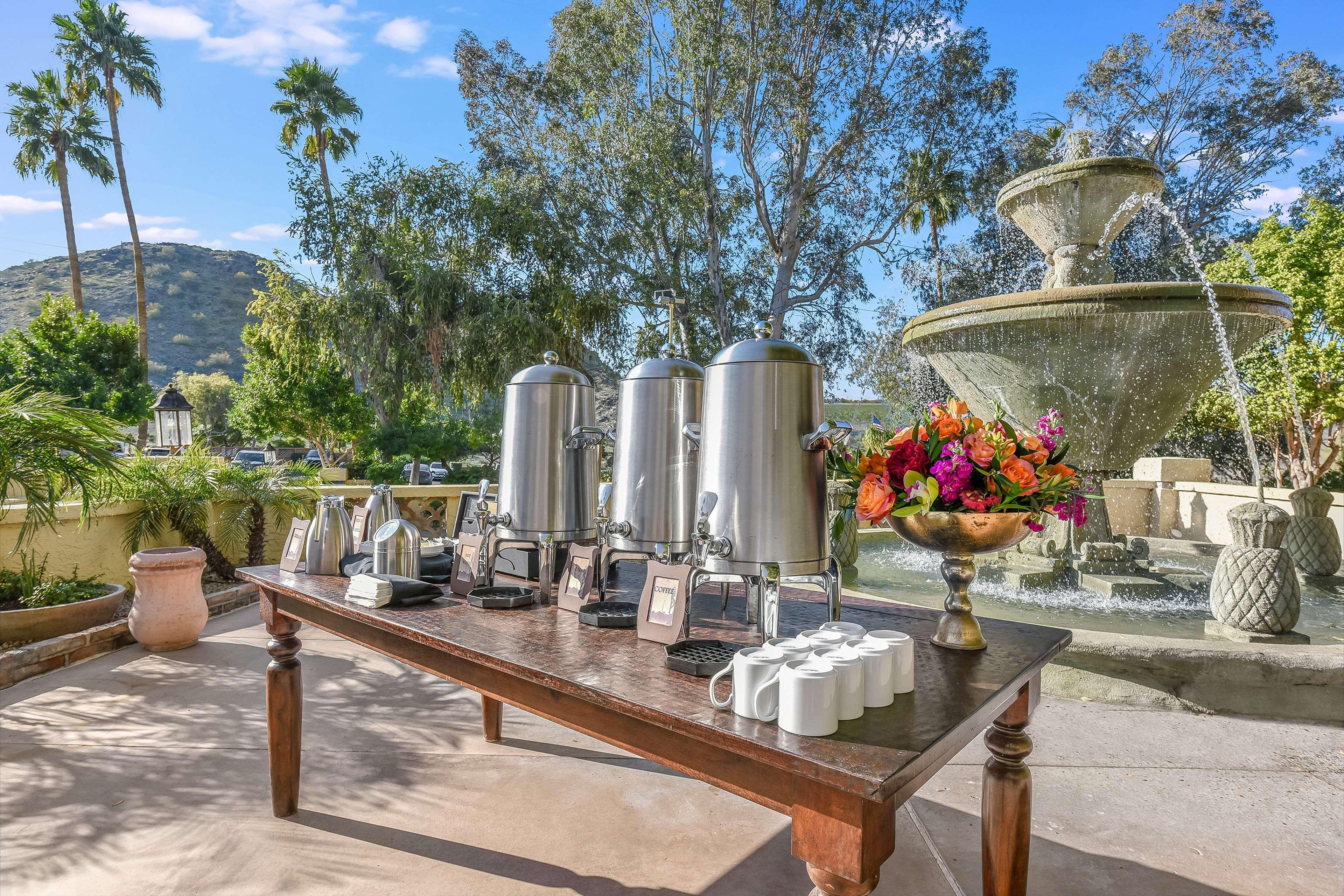 Hilton Phoenix Tapatio Cliffs Resort Eksteriør billede