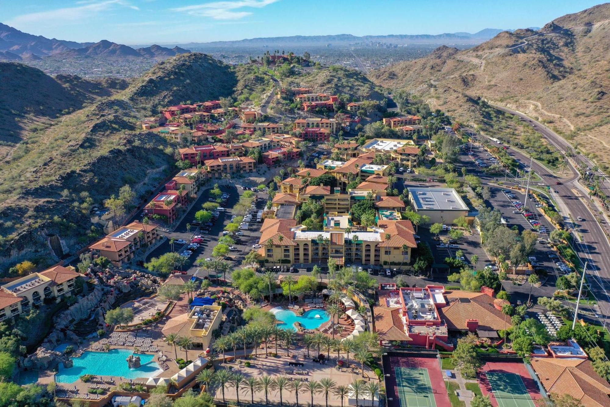Hilton Phoenix Tapatio Cliffs Resort Eksteriør billede
